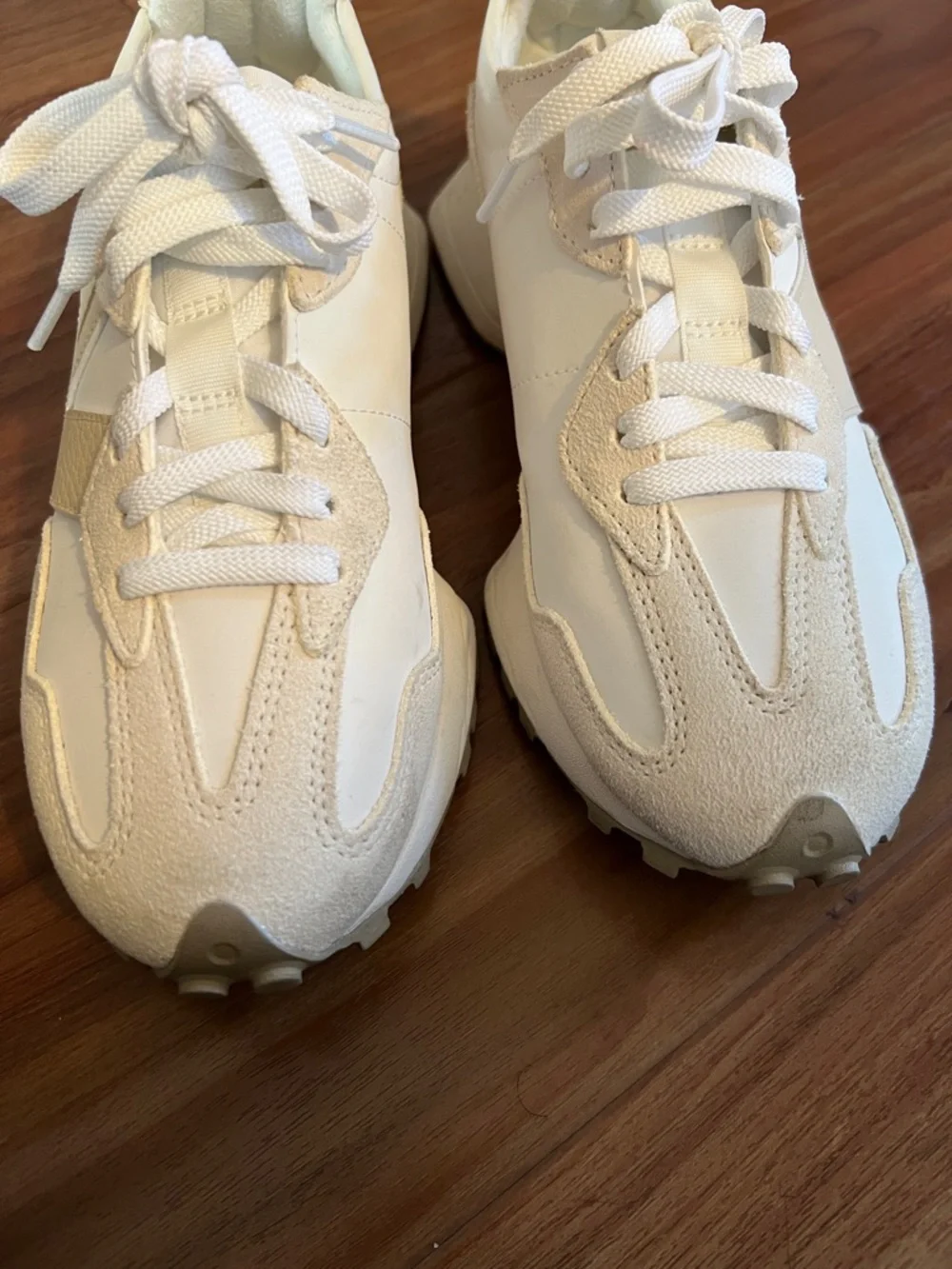 New Balance 327 Women's Neutral Cream & White Retro Runner Sneakers - Picture 5 of 11